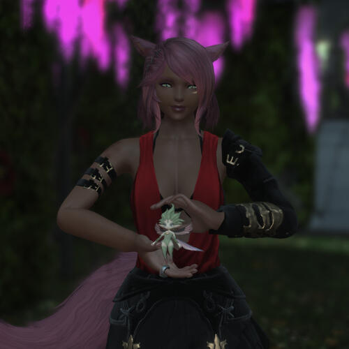 Naja Malkot (TAROT READER)